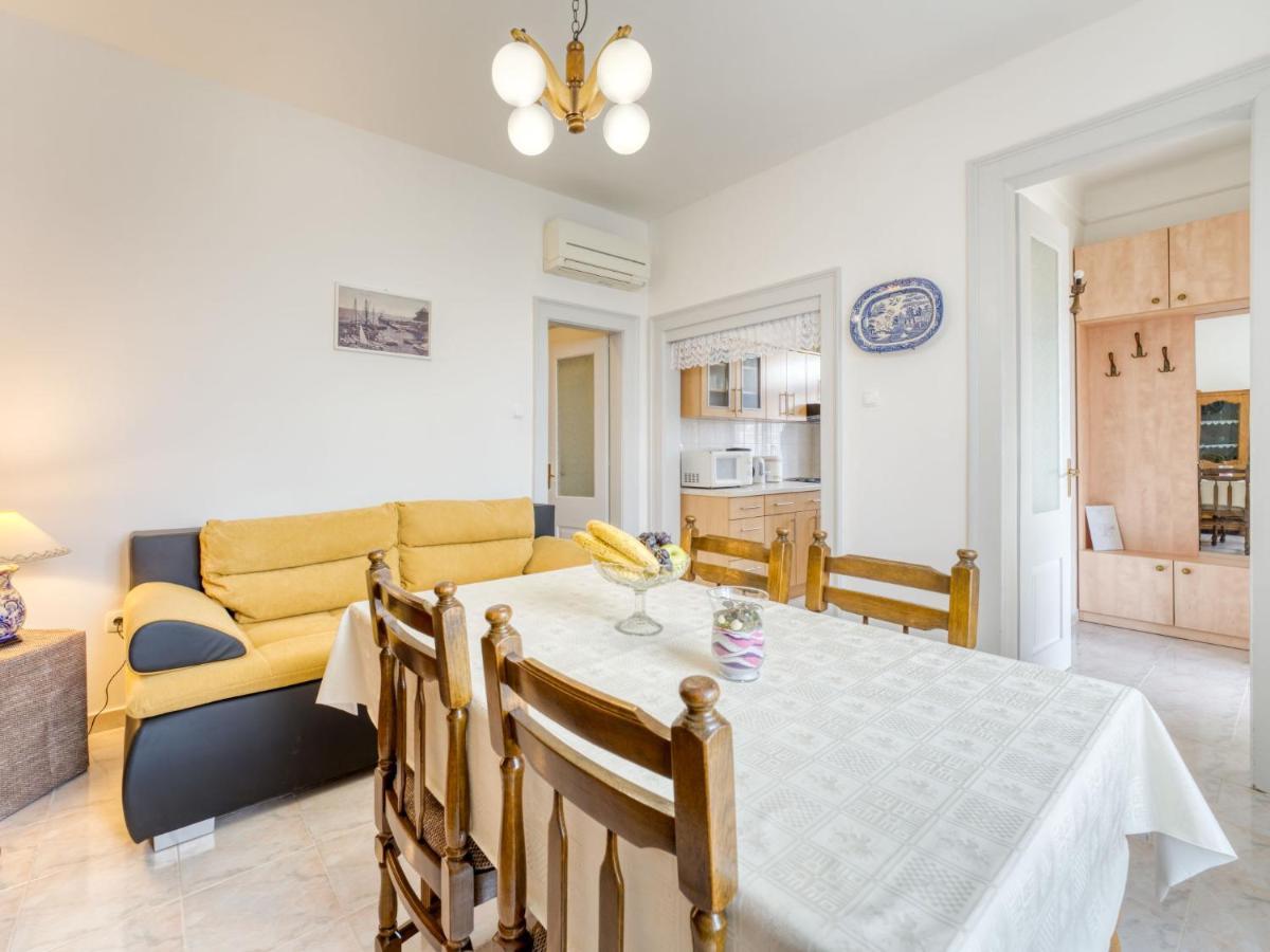 Appartamento Edo-2 By Interhome Laurana